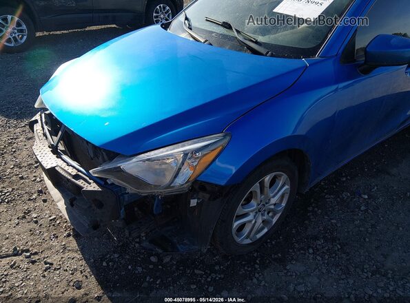 3MYDLBYV0JY325910 2018 TOYOTA YARIS IA Blue 