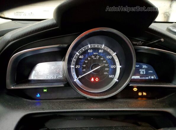 3MYDLBYV1HY187806 2017 TOYOTA YARIS Черный Вид щитка приборов