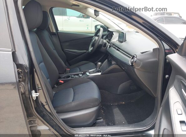 3MYDLBYV1KY515183 2019 TOYOTA YARIS Black Vista interior delantera