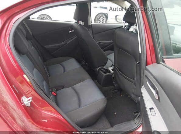 3MYDLBYV1KY519055 2019 TOYOTA YARIS Red Вид наклейки з VIN-кодом