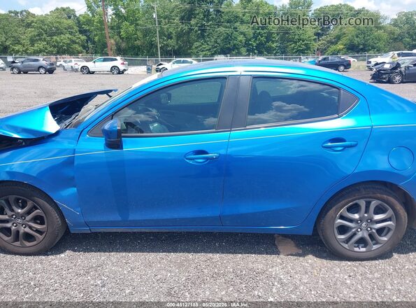 3MYDLBYV1KY524661 2019 TOYOTA YARIS Blue Vista interior de 360 grados