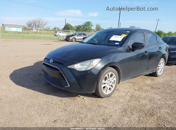 3MYDLBYV2HY195154 2017 TOYOTA YARIS IA Black Передня ліва чверть