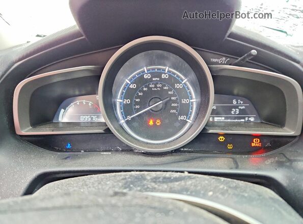 3MYDLBYV2KY517539 2019 TOYOTA YARIS Silver 