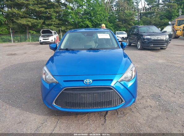 3MYDLBYV2KY520277 2019 TOYOTA YARIS Blue ხელსაწყოთა პანელის ხედი