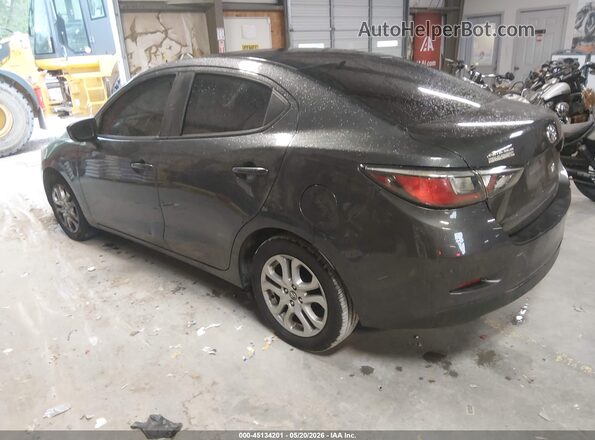 3MYDLBYV3HY185622 2017 TOYOTA YARIS IA Gray Հետևի ձախ