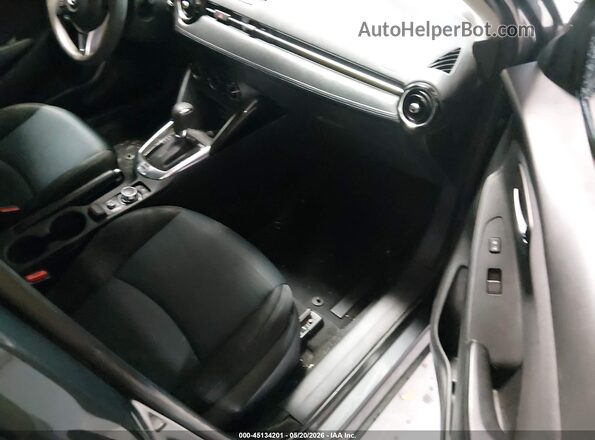 3MYDLBYV3HY185622 2017 TOYOTA YARIS IA Gray Սալոնի դիմացի տեսք