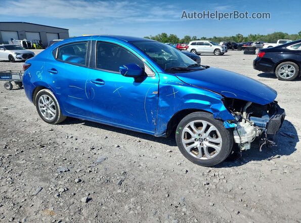 3MYDLBYV4JY331113 2018 TOYOTA YARIS Blue 