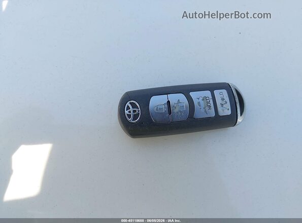 3MYDLBYV4KY502783 2019 TOYOTA YARIS Gray Dashboard view