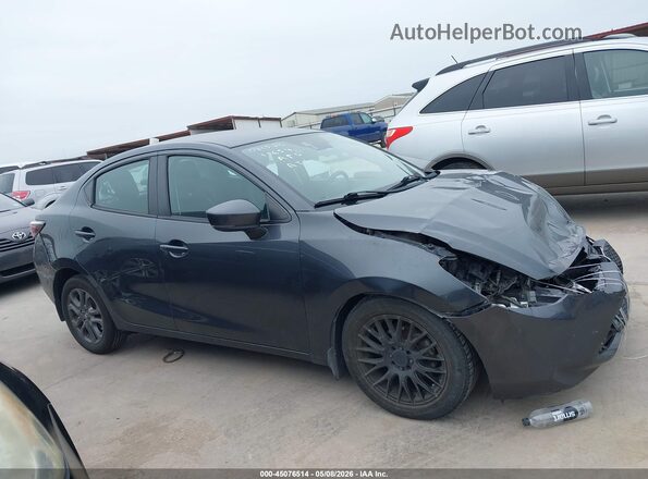 3MYDLBYV4KY503495 2019 TOYOTA LE Gray 