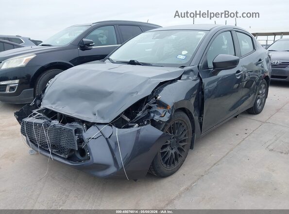 3MYDLBYV4KY503495 2019 TOYOTA LE Gray 