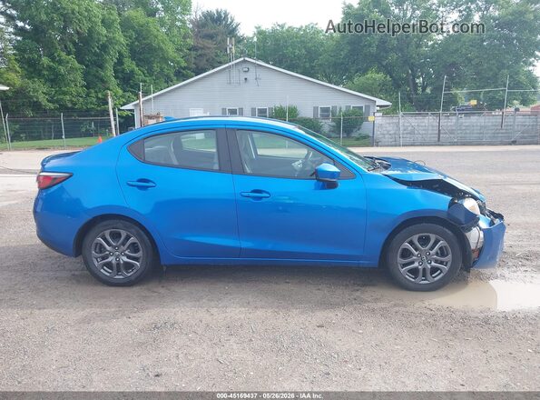 3MYDLBYV4KY521544 2019 TOYOTA YARIS Blue უკანა სალონის ხედი