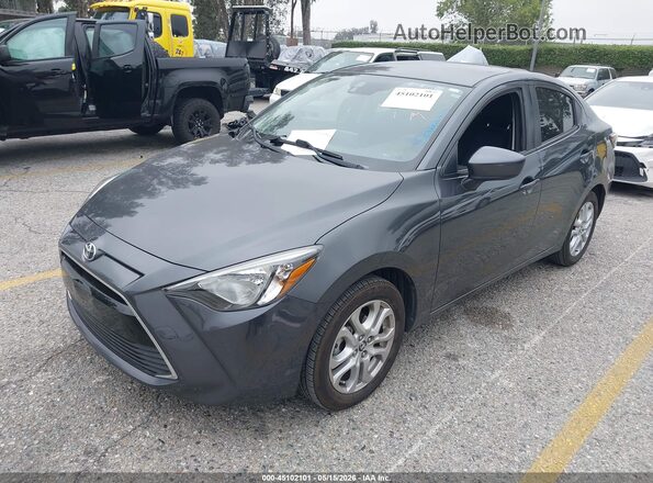 3MYDLBYV5HY149785 2017 TOYOTA YARIS IA Gray Front left