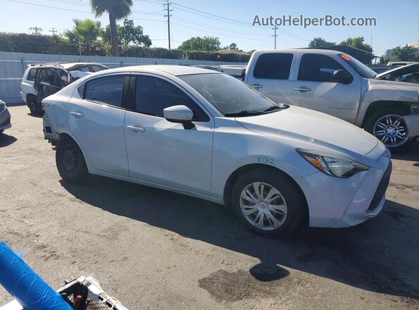 3MYDLBYV5KY516899 2019 TOYOTA YARIS White 