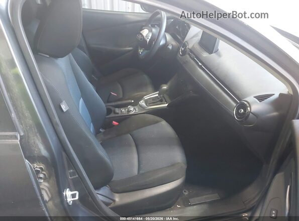 3MYDLBYV6HY153392 2017 TOYOTA YARIS IA Gray Vista interior delantera