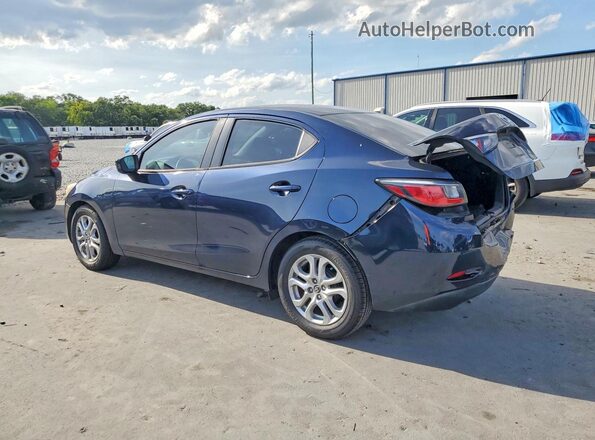 3MYDLBYV6HY176204 2017 TOYOTA YARIS Синий Задняя левая четверть