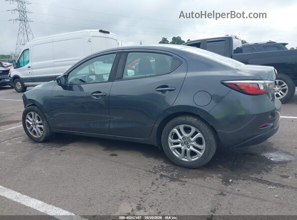 3MYDLBYV6HY184593 2017 TOYOTA YARIS IA Gray 