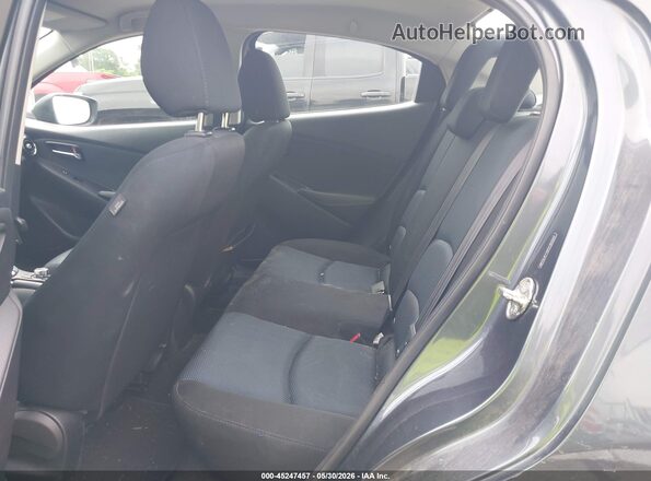 3MYDLBYV6HY184593 2017 TOYOTA YARIS IA Gray VIN կոդի պիտակի տեսք