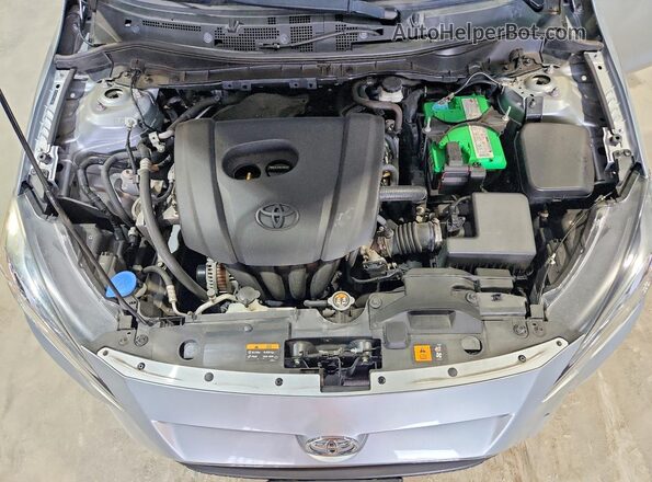 3MYDLBYV6KY509055 2019 TOYOTA YARIS Silver 