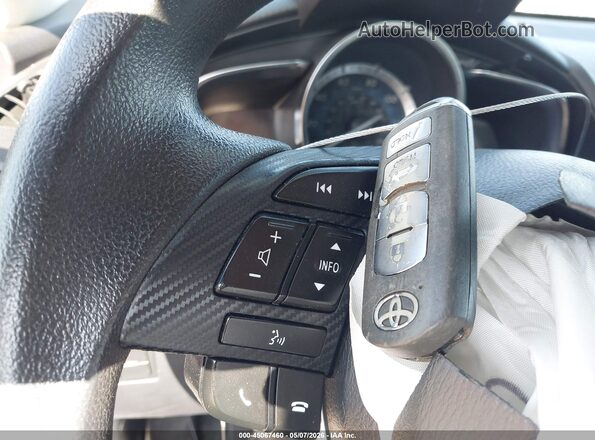 3MYDLBYV7JY310692 2018 TOYOTA YARIS IA Черный Вид панели приборов