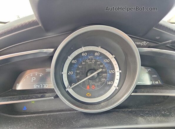 3MYDLBYV7JY326326 2018 TOYOTA YARIS Серебряный Вид щитка приборов