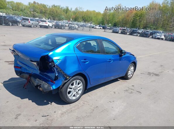 3MYDLBYV7JY329579 2018 TOYOTA YARIS IA Blue Trasero derecho