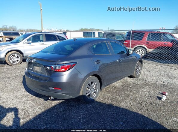 3MYDLBYV7KY513373 2019 TOYOTA YARIS Серый Задняя правая четверть
