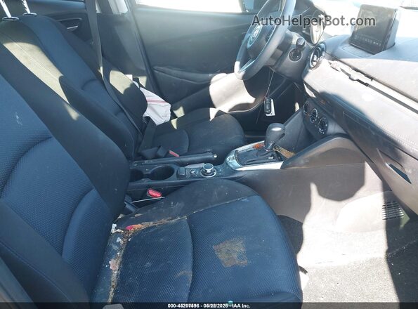 3MYDLBYV7KY513373 2019 TOYOTA YARIS Серый Вид салона спереди
