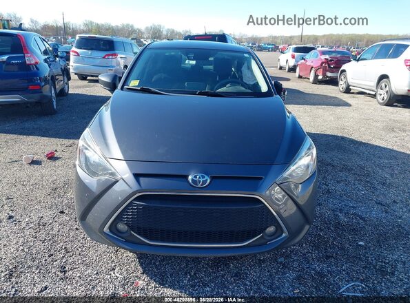 3MYDLBYV7KY513373 2019 TOYOTA YARIS Серый Вид щитка приборов