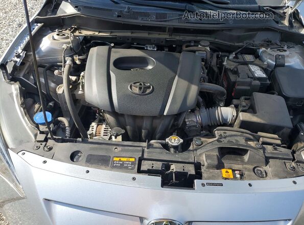 3MYDLBYV7KY521733 2019 TOYOTA YARIS Silver Vista interior trasera