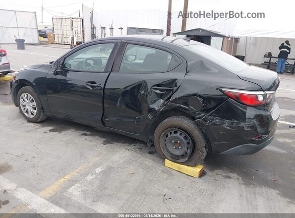 3MYDLBYV8KY509624 2019 TOYOTA YARIS Black 