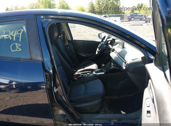 3MYDLBYV9HY162099 2017 TOYOTA YARIS IA Blue Սալոնի դիմացի տեսք