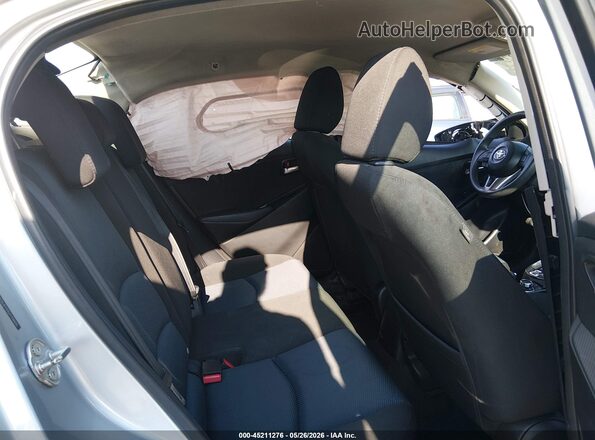 3MYDLBYV9JY314615 2018 TOYOTA YARIS IA Silver VIN կոդի պիտակի տեսք