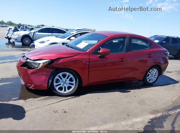 3MYDLBYVXJY308595 2018 TOYOTA YARIS IA Red 360 interior view
