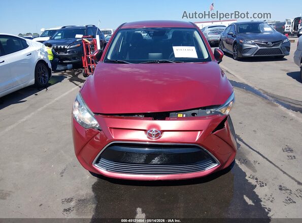 3MYDLBYVXJY308595 2018 TOYOTA YARIS IA Red Instrument cluster view