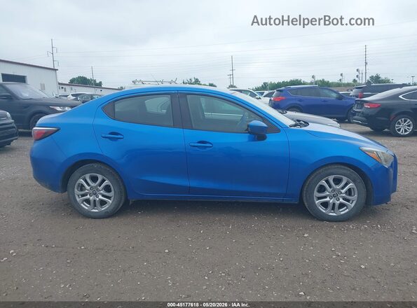 3MYDLBYVXJY323193 2018 TOYOTA YARIS IA Blue უკანა სალონის ხედი