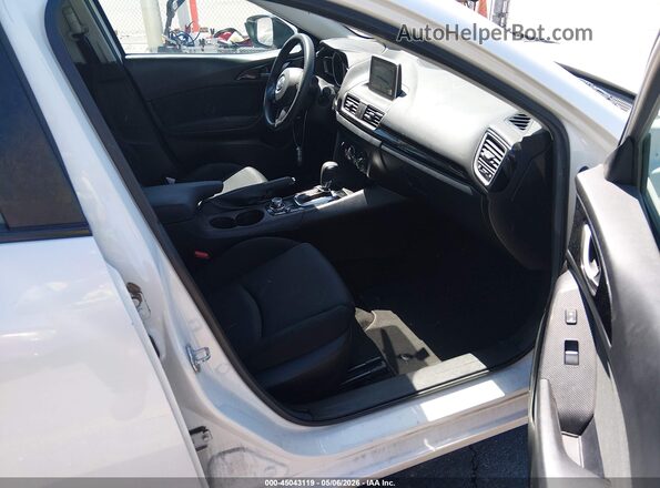 3MZBM1T73GM311535 2016 MAZDA 3 White Widok wnętrza z przodu