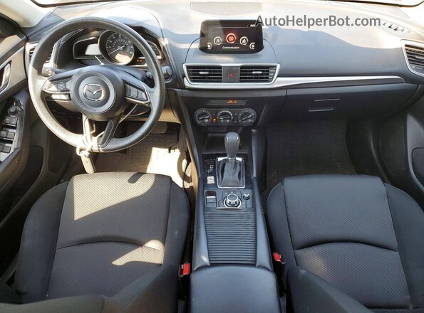 3MZBN1K74HM149088 2017 MAZDA 3 Черный Вид панели приборов