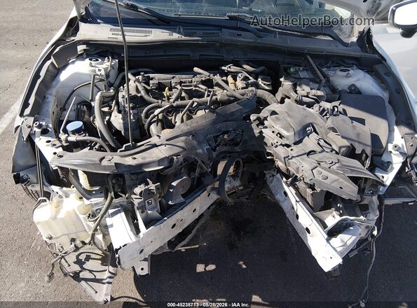 3MZBN1M31JM217394 2018 MAZDA 3 White Widok z tyłu
