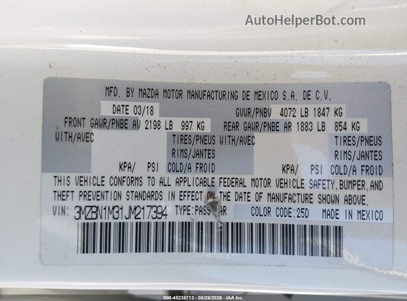 3MZBN1M31JM217394 2018 MAZDA 3 White Widok komory silnika