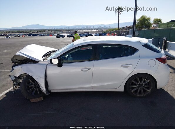 3MZBN1M31JM217394 2018 MAZDA 3 White 