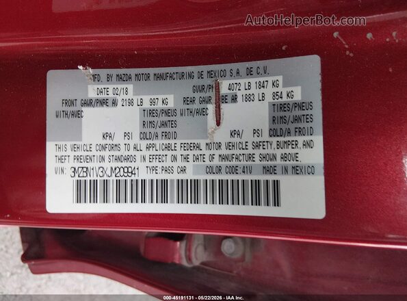 3MZBN1V3XJM209941 2018 MAZDA 3 Red Widok komory silnika