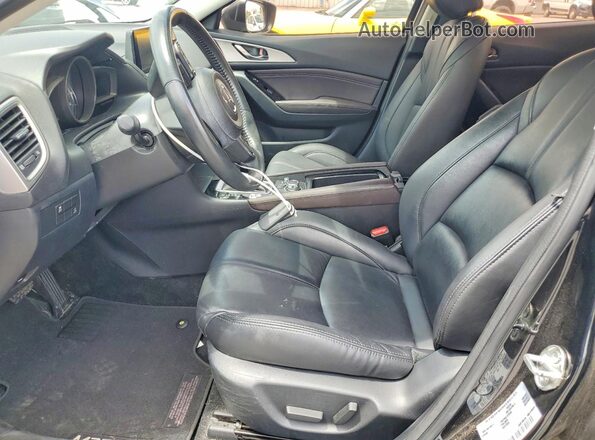 3MZBN1V3XJM257987 2018 MAZDA 3 Black 