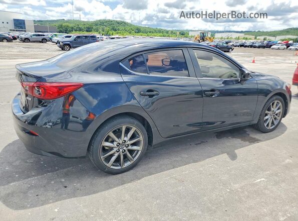 3MZBN1V3XJM257987 2018 MAZDA 3 Black 