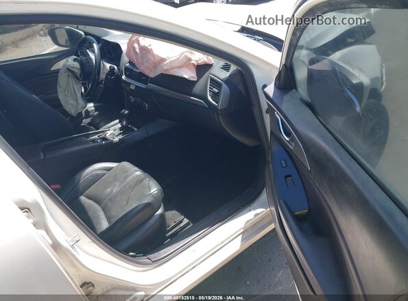 3MZBN1V70HM127939 2017 MAZDA 3 White Front interior view