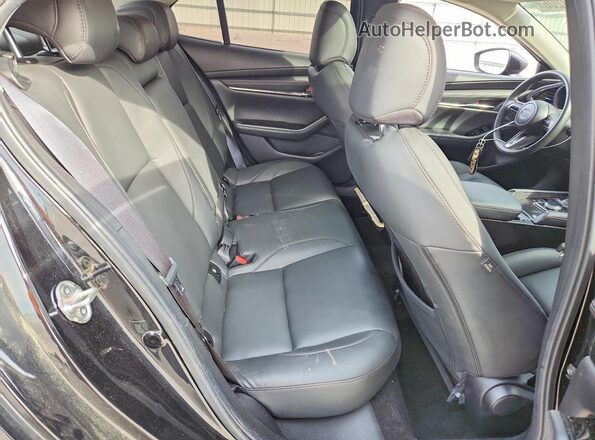 3MZBPACMXRM401054 2024 MAZDA 3 Black 