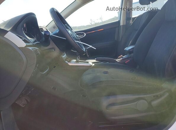 3N1AB7AP0JL620146 2018 NISSAN SENTRA Белый 