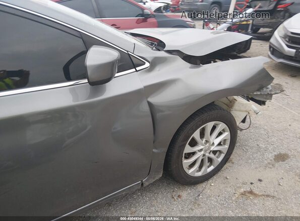 3N1AB7AP0JY213172 2018 NISSAN SENTRA Gray 