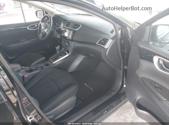 3N1AB7AP0KY291386 2019 NISSAN SENTRA Черный Вид салона спереди