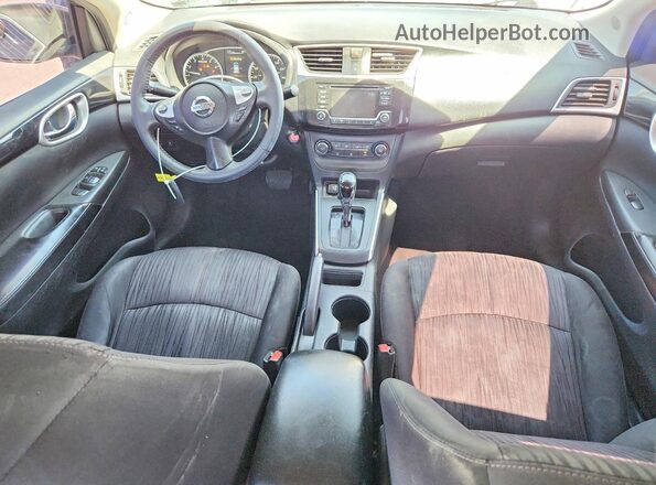 3N1AB7AP1HY358635 2017 NISSAN SENTRA Gray Dashboard view
