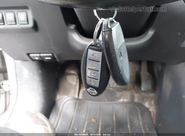 3N1AB7AP1JY228005 2018 NISSAN SENTRA Silver Dashboard view